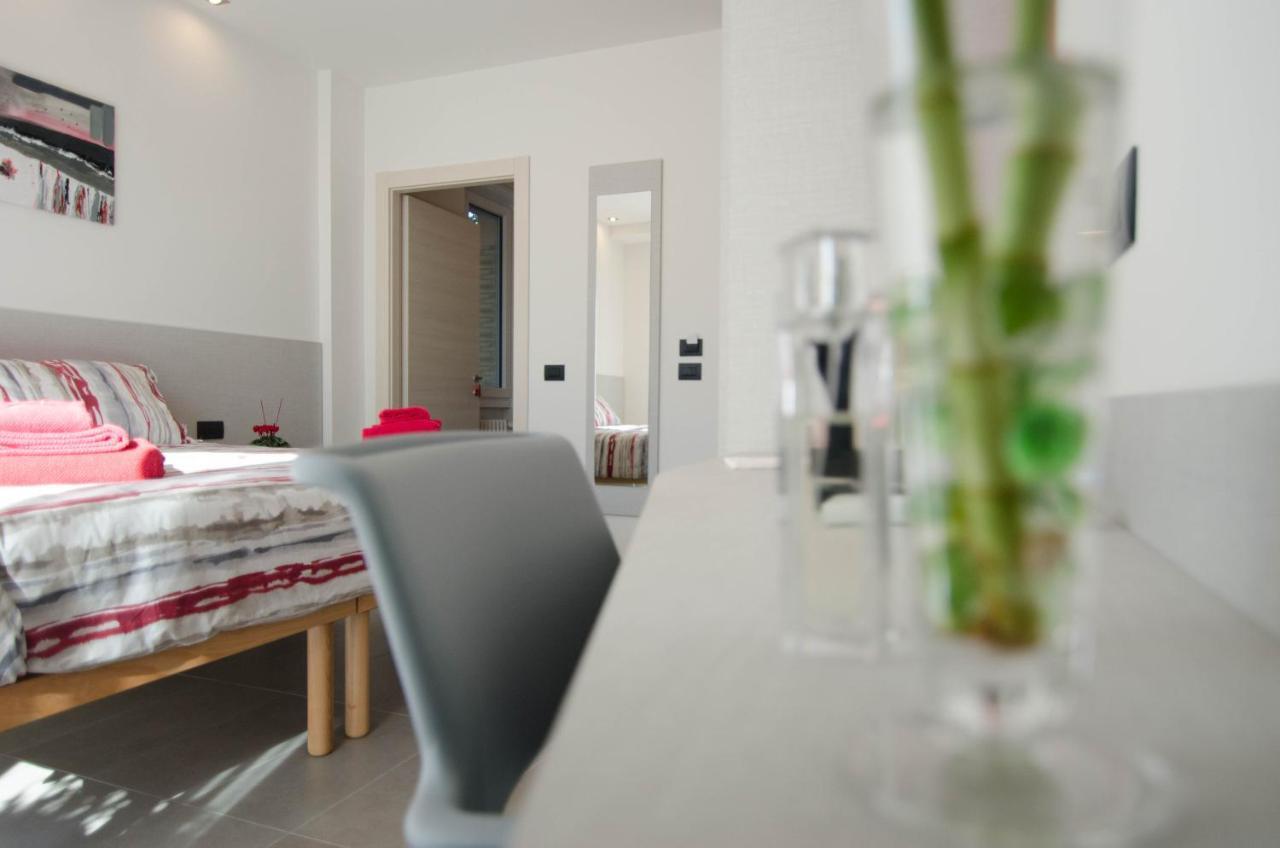 Varese Comfort Room Zewnętrze zdjęcie